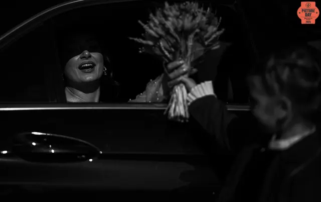 bride bouquet handed through car window night georgia — GOGA Photography