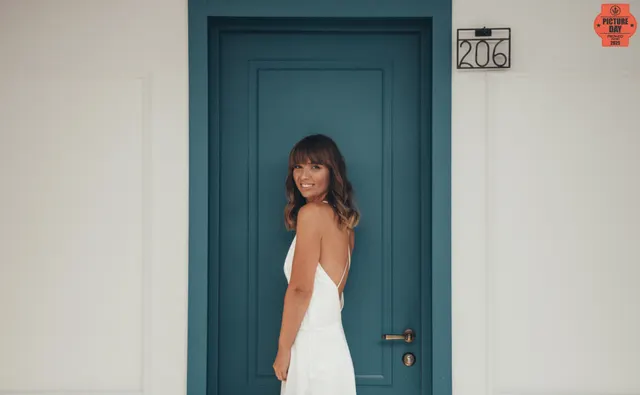 bride backless dress teal door hotel wedding photography georgia — GOGA Photography