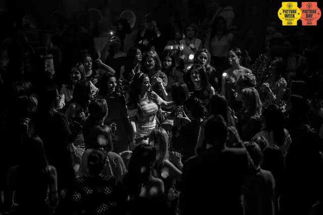 bride crowd surround dance bw wedding reception — GOGA Photography