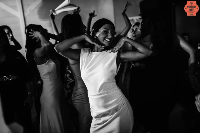 bride dancing joy reception bw wedding photography — GOGA Photography